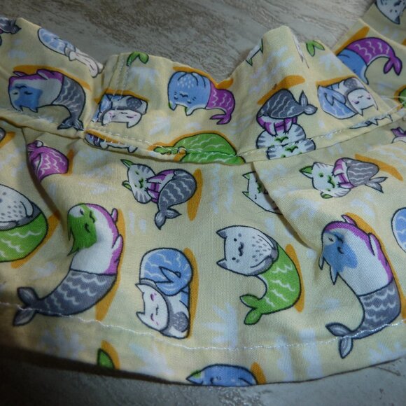 Handmade skirt for cats weighing less than 15 pounds - Picture 2 of 2